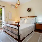 Renovated Liana's Lejlighed *