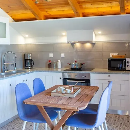 Apartamento Renovated Liana's Yénion